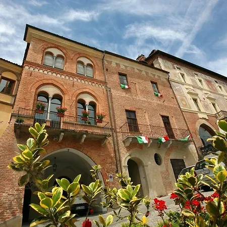 Lo Studio' Di Piazza Pensionat Mondovì