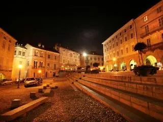 Lo Studio' Di Piazza Mondovì